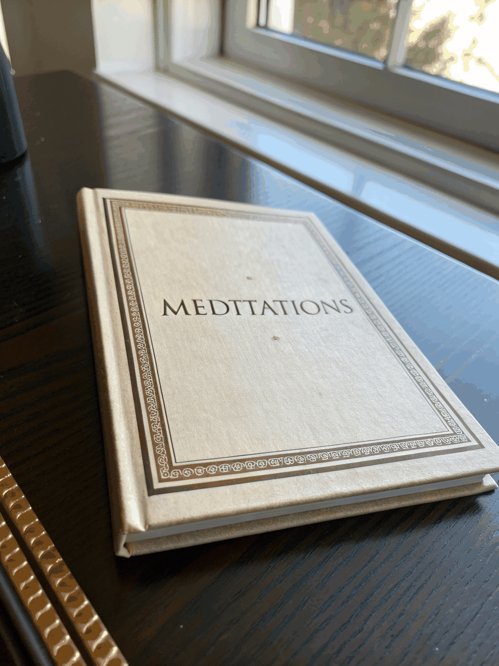 Book cover of Meditations by Marcus Aurelius