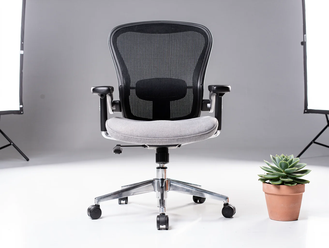 HUANUO Ergonomic Office Chair with Lumbar Support (illustrative photo)